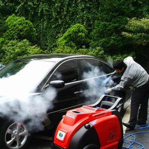 Bán máy rửa xe hơi nước nóng chính hãng tại TP HCM