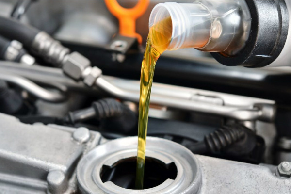 Chọn dầu máy cho xe ô tô
