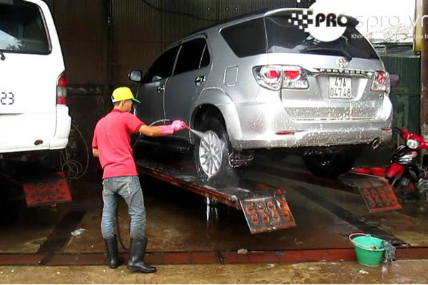 Bộ đồ nghề rửa xe ô tô chuyên nghiệp