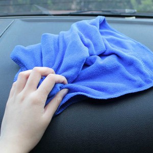Lưu ý khi chọn khăn rửa xe ô tô không làm trầy xước sơn